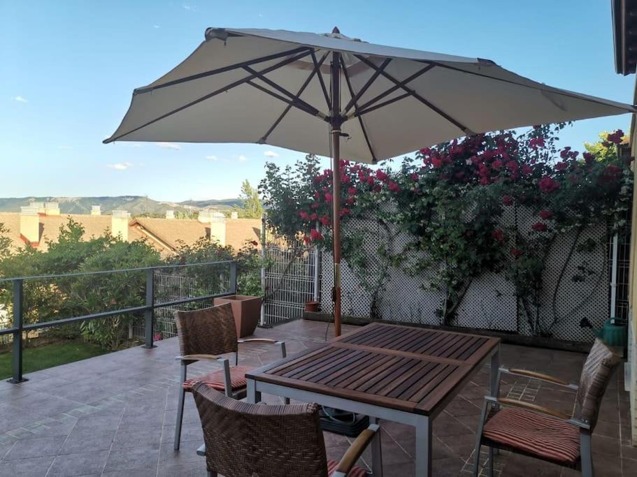 Estancia Con Jardin Entre Golf Y Monte - Cerca Logrono Sojuela 外观 照片